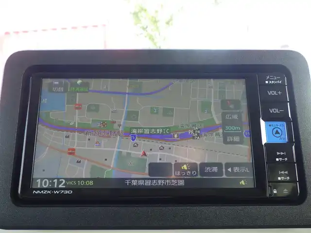 ダイハツ ムーヴ キャンバス ストライプス G 千葉県 2023(令5)年 0.8万km シャイニングホワイトパール/レイクブルーメタリック スマートアシストIII/エコアイドル/両側パワースライドドア/純正SDナビ/地デジTV/【DVD/CD再生機能　Bluetooth接続】/パノラマモニター/ETC/LEDヘッドライト/フォグライト/コーナーセンサー/サイド/カーテンエアバッグ/キーフリーシステム