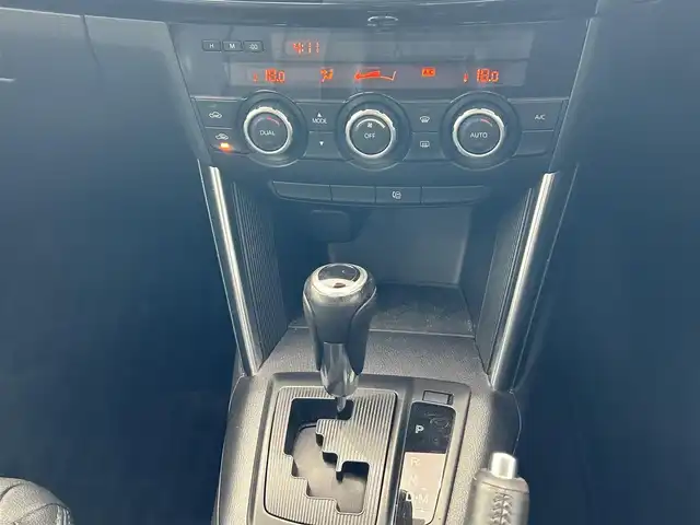 マツダ ＣＸ－５ 20S 沖縄県 2013(平25)年 4.2万km ソウルレッドプレミアムメタリック (株)IDOMが運営する【じしゃロンOO店】の自社ローン専用車両になりますこちらは現金またはオートローンご利用時の価格です。自社ローンご希望の方は別途その旨お申付け下さい/・プッシュスタート　/・ナビ　/・ＴＶ　/・Ｂｌｕｅｔｏｏｔｈ接続　/・バックカメラ　/・クルーズコントロール　/・純正フロアマット　/・純正アルミホイール　/・スマートキー　/・ＡＢＳ　/・アイドリングストップ