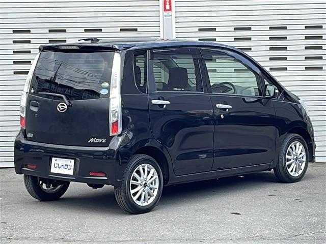 ダイハツ ムーヴ カスタム X 道央・札幌 2012(平24)年 8.4万km ブラックマイカメタリック 4WD/ETC/社外ナビ(AM/FM/TV/CD/DVD)/エコドライブモード/アイドリングストップ/スマートキー