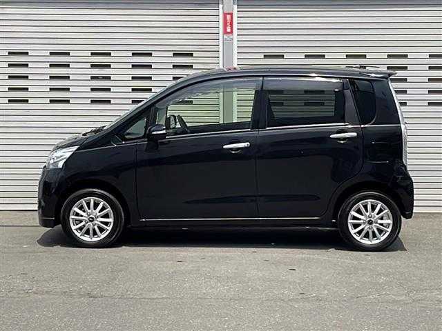 ダイハツ ムーヴ カスタム X 道央・札幌 2012(平24)年 8.4万km ブラックマイカメタリック 4WD/ETC/社外ナビ(AM/FM/TV/CD/DVD)/エコドライブモード/アイドリングストップ/スマートキー
