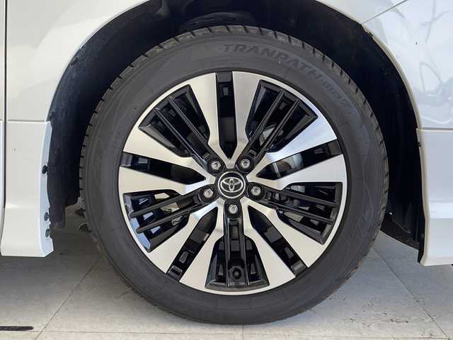 トヨタ ヴェルファイア Z Gエディション 愛知県 2018(平30)年 4.4万km ホワイトパールクリスタルシャイン 衝突軽減システム/純正10.5型ディズプレイオーディオ　ナビあり/フリップダウンモニター/両側パワースライドドア/モデリスタエアロ/レーダークルーズコントロール/シートヒーター/エアシート/フルセグ/CD DVD/Bluetooth/バックカメラ/電動リアゲート/コーナーセンサー/純正アルミホイール/ETC2.0/ブラインドスポットモニター/ステアリングヒーター/インテリジェントミラー/オートマチックハイビーム/ドライブレコーダー/ステアリングスイッチ/スマートキー/プッシュスタート
