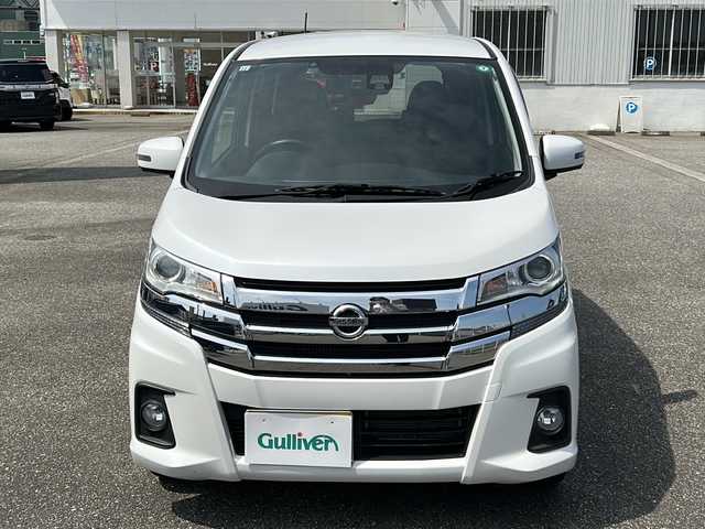 日産 デイズ ハイウェイスターG ターボ 富山県 2015(平27)年 4.5万km ホワイトパール スマートキー（２本）/4WD/衝突安全ブレーキ/全周囲モニター/純正メモリーナビ（MC315D-W）/フルセグTV/DVD再生/Bluetooth/純正15インチAW/シートヒーター（D席）/フォグランプ/純正ドアバイザー/フロアマット/横滑り防止装置/アイドリングストップ/電動格納ウィンカーミラー/ドライブレコーダー（前）/保証書/取扱説明書/ナビ取扱説明書/ドライブレコーダー取扱説明書/点検整備記録簿