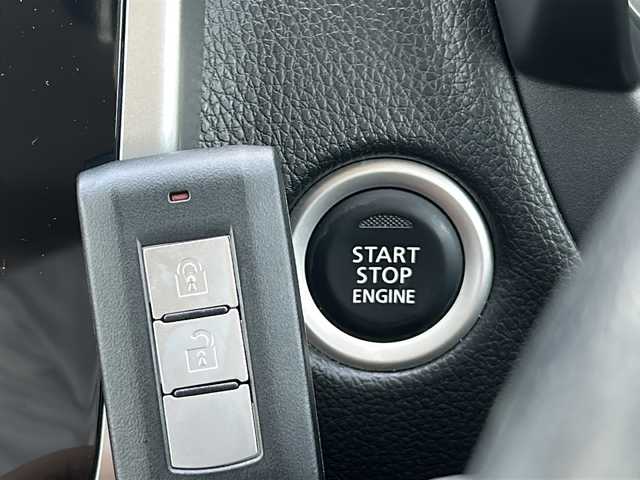 日産 デイズ ハイウェイスターG ターボ 富山県 2015(平27)年 4.5万km ホワイトパール スマートキー（２本）/4WD/衝突安全ブレーキ/全周囲モニター/純正メモリーナビ（MC315D-W）/フルセグTV/DVD再生/Bluetooth/純正15インチAW/シートヒーター（D席）/フォグランプ/純正ドアバイザー/フロアマット/横滑り防止装置/アイドリングストップ/電動格納ウィンカーミラー/ドライブレコーダー（前）/保証書/取扱説明書/ナビ取扱説明書/ドライブレコーダー取扱説明書/点検整備記録簿