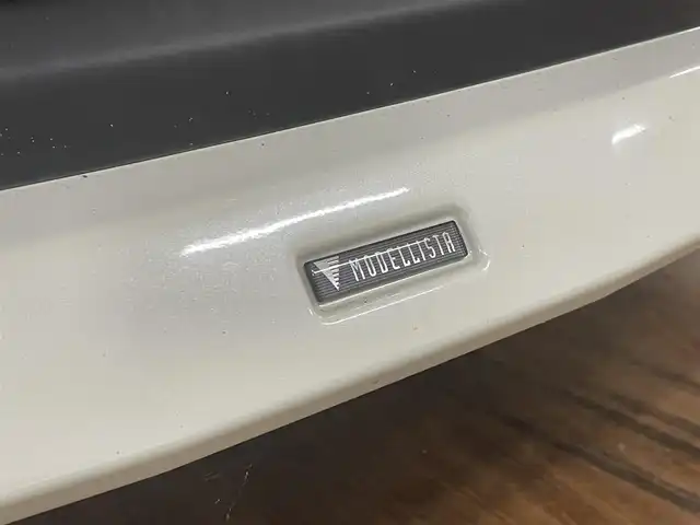 トヨタ ハリアー G 道央・札幌 2021(令3)年 4.1万km ホワイトパールクリスタルシャイン 4WD/ワンオーナー/寒冷地仕様/モデリスタフルエアロ/純正ディスプレイオーディオ/ナビゲーション/・フルセグTV/BT/USB/AM/FM/バックカメラ/デジタルインナーミラー/トヨタセーフティセンス/・プリクラッシュセーフティ/・レーントレーシングアシスト/・レーンディパーチャーアラート/・ロードサインアシスト/・発進遅れ告知機能/・緊急時操舵支援機能/・低速時加速抑制機能/横滑り防止装置/前後コーナーセンサー/レーダークルーズコントロール/ビルトインETC/パワーバックドア/ブレーキホールド/電動パーキングブレーキ/ウインカーミラー/フロアマット/ドアバイザー/プッシュスタート/スマートキーx2/ステアリングリモコン/ハーフレザーシート/運転席パワーシート/オートライト/アダプティブハイビーム/LEDヘッドライト/フォグライト/純正18インチAW/社外スピーカー/新車時保証書/取扱説明書/ナビ取扱説明書