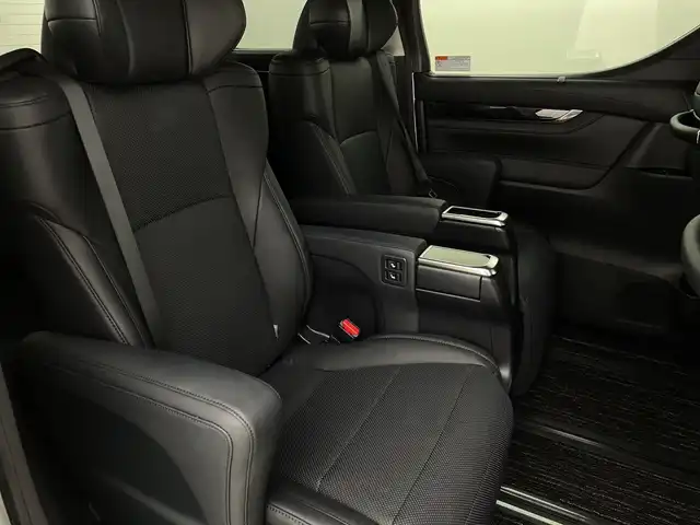 トヨタ アルファード S Cパッケージ 新潟県 2018(平30)年 1.9万km ホワイトパールクリスタルシャイン 4WD/トヨタセーフティセンス/ワンオーナー/禁煙車/純正SDナビ/(AM/FM/CD/SD/フルセグ/Bluetooth)/バックモニター/前方ドライブレコーダー/両側パワースライドドア/パワーバックドア/レーダークルーズコントロール/LEDオートライト/レザーシート/前席パワーシート/前席エアシート/シートヒーター/運転席メモリシート/純正18インチアルミホイール/純正アルミホイール付冬タイヤ積込/(235/50/R18/7mm)/AC100V充電/アイドリングストップ/電動パーキングブレーキ/LEDオートライト/ステアリングヒーター/ステアリングリモコン/リアサンシェード/スマートキー/ETC