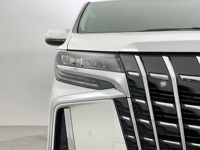 トヨタ アルファード S Cパッケージ 新潟県 2018(平30)年 1.9万km ホワイトパールクリスタルシャイン 4WD/トヨタセーフティセンス/ワンオーナー/禁煙車/純正SDナビ/(AM/FM/CD/SD/フルセグ/Bluetooth)/バックモニター/前方ドライブレコーダー/両側パワースライドドア/パワーバックドア/レーダークルーズコントロール/LEDオートライト/レザーシート/前席パワーシート/前席エアシート/シートヒーター/運転席メモリシート/純正18インチアルミホイール/純正アルミホイール付冬タイヤ積込/(235/50/R18/7mm)/AC100V充電/アイドリングストップ/電動パーキングブレーキ/LEDオートライト/ステアリングヒーター/ステアリングリモコン/リアサンシェード/スマートキー/ETC