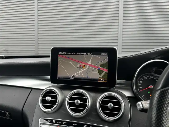メルセデス・ベンツ Ｃ２２０ｄ アバンギャルド　AMGライン 茨城県 2016(平28)年 5.3万km ダイヤモンドホワイト レザーエクスクルーシブＰＫＧ　/黒本革　/ＨＵＤ　/１９ｉｎＡＭＧマルチスポークＡＷ　/エアスカーフ　/シートヒーター　/Ｍ付ＰＷシート　/ＲＳＰ　/ＡＣＣ　/ＬＫＡ　/ＢＳＡ　/Ｂカメラ　/パークトロニック/ナビ　/ＴＶ　/ＢＴ　/ＬＥＤ　/ＥＴＣ/禁煙車