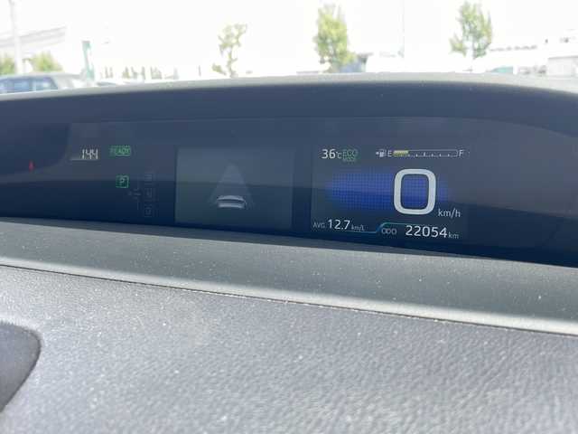 トヨタ プリウス S ツーリングセレクション 青森県 2020(令2)年 2.2万km アティチュードブラックマイカ 4WD/寒冷地仕様/社外SDナビ・フルセグTV/黒合皮シート/前席シートヒーター/セーフティセンス/プリクラッシュセーフティ/レーダークルーズコントロール/レーントレーシングアシスト/オートマチックハイビーム/サイド・カーテンエアバッグ/LEDヘッドライト/LEDフォグランプ/純正17インチアルミ/スマートキー/プッシュスタート