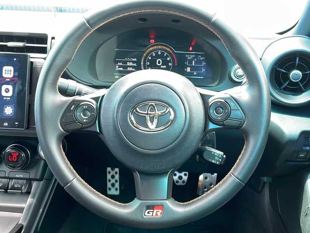 トヨタ ＧＲ８６ RZ 栃木県 2023(令5)年 1.2万km フレイムオレンジ 社外ディスプレイオーディオ/Bluetooth/無線接続/ATOTO A6/バックカメラ/ロッソモデロ　マフラー/社外車高調/クルーズコントロール/ハーフレザーシート/D/N席シートヒーター/GR専用革巻きステアリング/スマートキー/プッシュスタート/LEDヘッドライト/オートライト/社外フロアマット/電動格納ミラー/横滑り防止システム