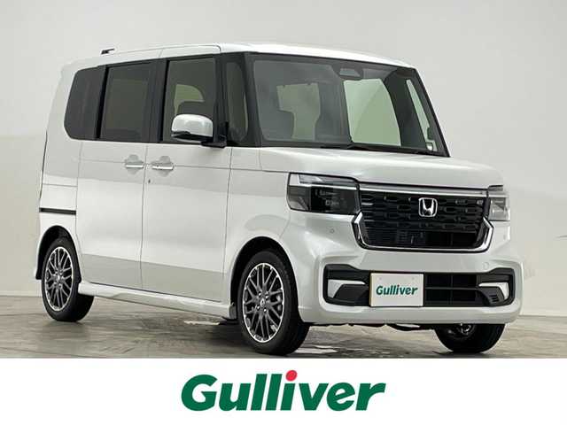 ホンダ Ｎ ＢＯＸ カスタム ターボ 滋賀県 2025(令7)年 0.1千km プラチナホワイトパール 届出済未使用車/純正８型ナビ/（BT/USB/フルセグ）/両側電動スライドドア/バックカメラ/シートヒーター/衝突被害軽減ブレーキ/レーダークルーズコントロール/レーンキープアシスト/クリアランスソナー/MT付AT/電動パーキング/オートホールド/プッシュスタート/スマートキー/ステアリングスイッチ