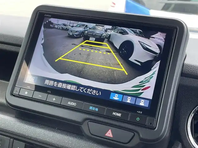 ホンダ Ｎ ＢＯＸ カスタム ターボ 滋賀県 2025(令7)年 0.1千km プラチナホワイトパール 届出済未使用車/純正８型ナビ/（BT/USB/フルセグ）/両側電動スライドドア/バックカメラ/シートヒーター/衝突被害軽減ブレーキ/レーダークルーズコントロール/レーンキープアシスト/クリアランスソナー/MT付AT/電動パーキング/オートホールド/プッシュスタート/スマートキー/ステアリングスイッチ