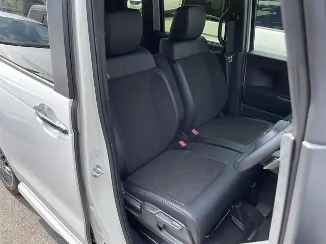 ホンダ Ｎ ＢＯＸ カスタム ターボ 滋賀県 2025(令7)年 0.1千km プラチナホワイトパール 届出済未使用車/純正８型ナビ/（BT/USB/フルセグ）/両側電動スライドドア/バックカメラ/シートヒーター/衝突被害軽減ブレーキ/レーダークルーズコントロール/レーンキープアシスト/クリアランスソナー/MT付AT/電動パーキング/オートホールド/プッシュスタート/スマートキー/ステアリングスイッチ