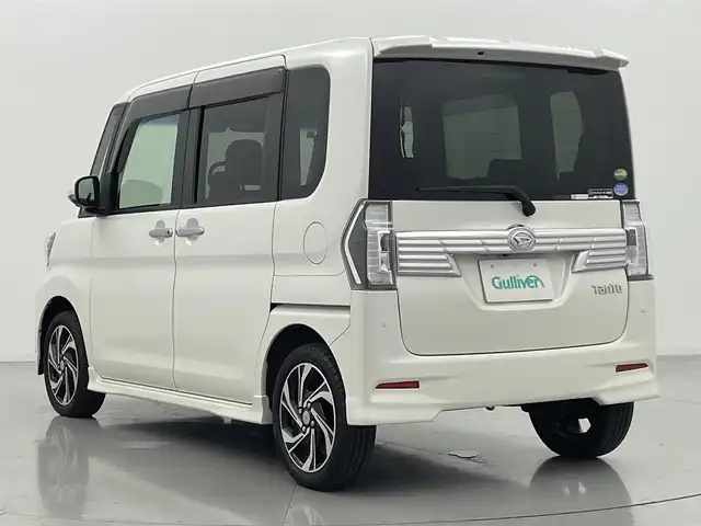 ダイハツ タント カスタムRSトップED VS SAⅢ 熊本県 2019(平31)年 5.5万km パールホワイトⅢ 純正ナビNSZP-W690（ＣＤ・ＤＶＤ・フルセグ・ＢＴ・ＳＤ）/全周囲カメラ　/社外前方ドライブレコーダー　/ＥＴＣ　/後ろのみクリアランスソナー　/スマートアシスト/・衝突回避支援ブレーキ/・ふらつき警報機能/・車線逸脱抑制機能/・誤発進制御機能/・オートハイビーム/横滑り防止/アイドリングストップ/運転席シートヒーター/ハーフレザーシート/社外フロアマット/純正１５インチAW/オートライト/LEDヘッドライト/フォグライト/スマートキー/プッシュスタート/取扱説明書