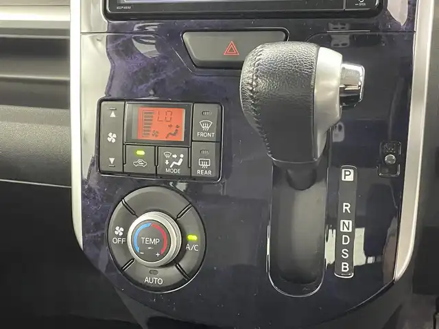 ダイハツ タント カスタムRSトップED VS SAⅢ 熊本県 2019(平31)年 5.5万km パールホワイトⅢ 純正ナビNSZP-W690（ＣＤ・ＤＶＤ・フルセグ・ＢＴ・ＳＤ）/全周囲カメラ　/社外前方ドライブレコーダー　/ＥＴＣ　/後ろのみクリアランスソナー　/スマートアシスト/・衝突回避支援ブレーキ/・ふらつき警報機能/・車線逸脱抑制機能/・誤発進制御機能/・オートハイビーム/横滑り防止/アイドリングストップ/運転席シートヒーター/ハーフレザーシート/社外フロアマット/純正１５インチAW/オートライト/LEDヘッドライト/フォグライト/スマートキー/プッシュスタート/取扱説明書