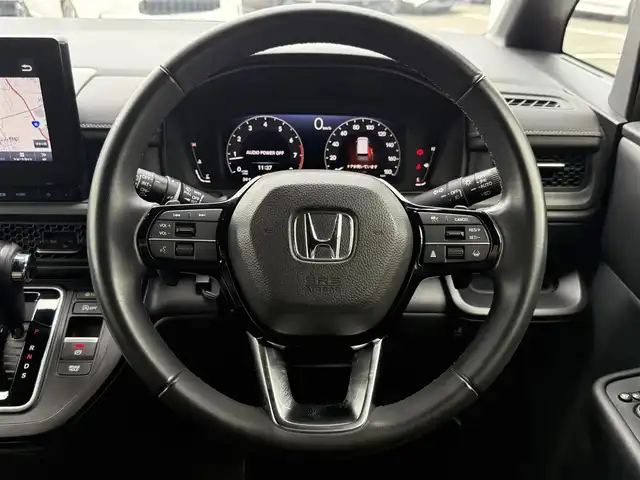 ホンダ ステップワゴン スパーダ 東京都 2023(令5)年 2.3万km クリスタルブラックパール Honda SENSING/・衝突軽減ブレーキ/・誤発進抑制機能/・路外逸脱抑制機能/・アダプティブクルーズコントロール/・車線維持支援システム/・先行車発進お知らせ機能/・ブラインドスポットインフォメーション/プッシュスタート/アイドリングストップ/パドルシフト/純正9インチナビ/フルセグTV/バックカメラ/ETC/ドライブレコーダー/両側パワースライドドア/パワーテールゲート/ハーフレザーシート/シートヒーター/シートバックテーブル/後席ロールサンシェード/オットマン/LEDヘッドライト/ドアバイザー/16インチ純正アルミホイール
