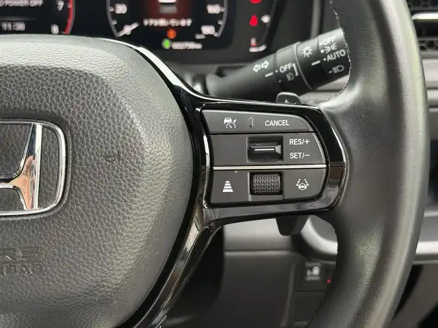 ホンダ ステップワゴン スパーダ 東京都 2023(令5)年 2.3万km クリスタルブラックパール Honda SENSING/・衝突軽減ブレーキ/・誤発進抑制機能/・路外逸脱抑制機能/・アダプティブクルーズコントロール/・車線維持支援システム/・先行車発進お知らせ機能/・ブラインドスポットインフォメーション/プッシュスタート/アイドリングストップ/パドルシフト/純正9インチナビ/フルセグTV/バックカメラ/ETC/ドライブレコーダー/両側パワースライドドア/パワーテールゲート/ハーフレザーシート/シートヒーター/シートバックテーブル/後席ロールサンシェード/オットマン/LEDヘッドライト/ドアバイザー/16インチ純正アルミホイール