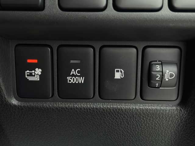 三菱 エクリプス クロス ＰＨＥＶ P 宮城県 2020(令2)年 4.5万km ホワイトダイヤモンド 禁煙車/e-Assist/・プリクラッシュセーフティーシステム/・レーンディバ―チャーアラート/・オートマチックハイビーム/・アダプティブクルーズコントロール/・ブラインドスポットモニター/・クリアランスソナー/ヘッドアップディスプレイ/アラウンドビューモニター/純正メモリーナビ/・BT.USB.AppleCarplay.AndroidAuto/フルセグテレビ/ハーフレザーシート/前席シートヒーター/運転席パワーシート/ETC2.0/前後ドライブレコーダー/ステアリングヒーター/パドルシフト/ステアリングスイッチ/プッシュスタート/スマートキー（2本）/電動パーキングブレーキ/AC１５００W充電/純正フロアマット/純正ドアバイザー/LEDヘッドライト/LEDフォグランプ/横滑り防止機能/アイドリングストップ
