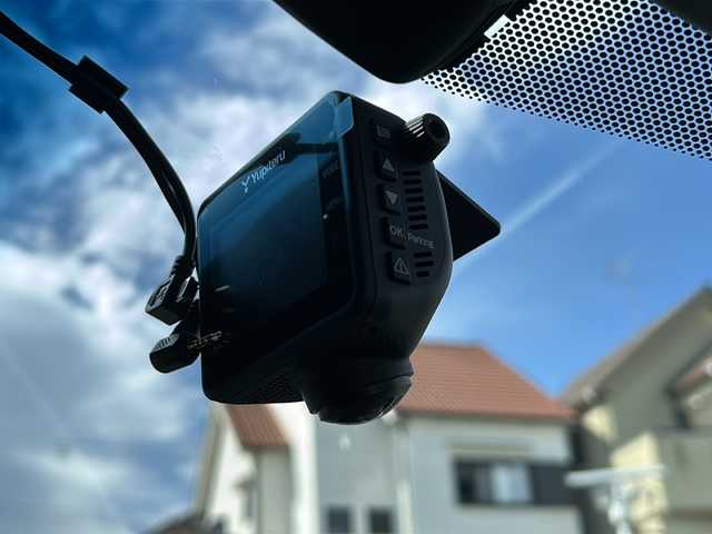 トヨタ クラウン ハイブリッド G－エグゼクティブ 大阪府 2022(令4)年 3.3万km プレシャスホワイトパール ナビ　全方位カメラ　デジタルインナーミラー　黒革シート　パワーシート　全席シートヒーター　前席シートクーラー　ハンドルヒーター　三眼ＬＥＤ　ＢＳＭ　ＨＵＤ　ＰＫＳＢ　前後ドラレコ　ＥＴＣ２．０