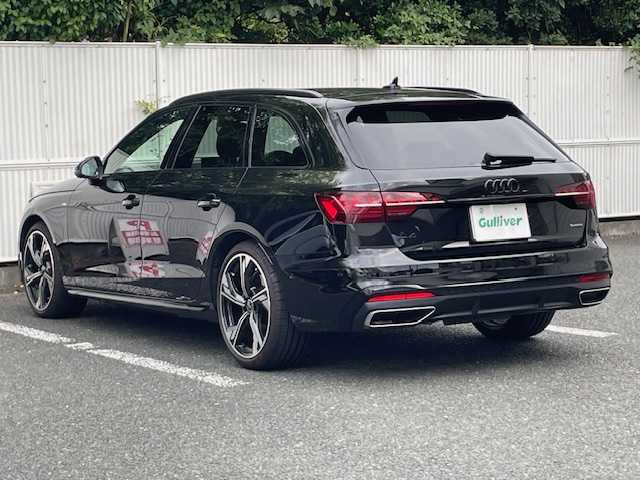 アウディ アウディ Ａ４ アバント 40TDIクワトロ Sライン 茨城県 2022(令4)年 2.6万km ミトスブラックメタリック ワンオーナー/衝突被害軽減システム/360°カメラ/アダプティブクルーズコントロール/マトリクスLEDヘッドライト/ハーフレザーシート/電動リアゲート/サイドアシスト/バーチャルコクピット/MMI/(Bluetooth/CarPlay/フルセグ)/レーンキープアシスト/パーキングアシスト/メモリー付パワーシート/全席シートヒーター/ETC2.0/ドライブレコーダー/純正フロアマット/純正18インチアルミホイール