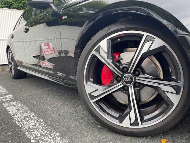アウディ アウディ Ａ４ アバント 40TDIクワトロ Sライン 茨城県 2022(令4)年 2.6万km ミトスブラックメタリック ワンオーナー/衝突被害軽減システム/360°カメラ/アダプティブクルーズコントロール/マトリクスLEDヘッドライト/ハーフレザーシート/電動リアゲート/サイドアシスト/バーチャルコクピット/MMI/(Bluetooth/CarPlay/フルセグ)/レーンキープアシスト/パーキングアシスト/メモリー付パワーシート/全席シートヒーター/ETC2.0/ドライブレコーダー/純正フロアマット/純正18インチアルミホイール