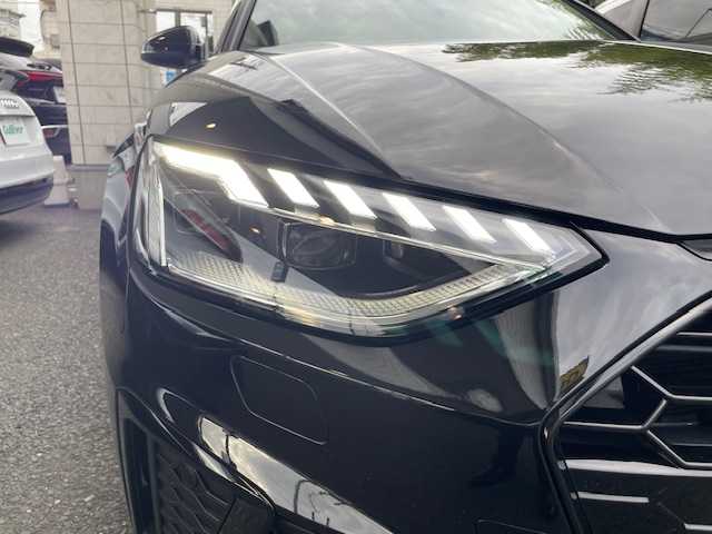 アウディ アウディ Ａ４ アバント 40TDIクワトロ Sライン 茨城県 2022(令4)年 2.6万km ミトスブラックメタリック ワンオーナー/衝突被害軽減システム/360°カメラ/アダプティブクルーズコントロール/マトリクスLEDヘッドライト/ハーフレザーシート/電動リアゲート/サイドアシスト/バーチャルコクピット/MMI/(Bluetooth/CarPlay/フルセグ)/レーンキープアシスト/パーキングアシスト/メモリー付パワーシート/全席シートヒーター/ETC2.0/ドライブレコーダー/純正フロアマット/純正18インチアルミホイール