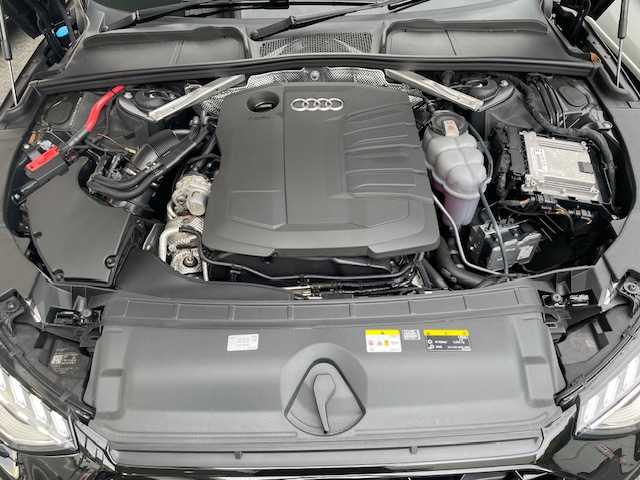 アウディ アウディ Ａ４ アバント 40TDIクワトロ Sライン 茨城県 2022(令4)年 2.6万km ミトスブラックメタリック ワンオーナー/衝突被害軽減システム/360°カメラ/アダプティブクルーズコントロール/マトリクスLEDヘッドライト/ハーフレザーシート/電動リアゲート/サイドアシスト/バーチャルコクピット/MMI/(Bluetooth/CarPlay/フルセグ)/レーンキープアシスト/パーキングアシスト/メモリー付パワーシート/全席シートヒーター/ETC2.0/ドライブレコーダー/純正フロアマット/純正18インチアルミホイール