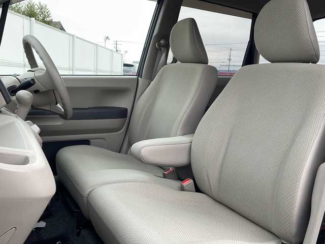 ホンダ ライフ G 岩手県 2011(平23)年 9万km ナイトホークブラックパール 純正ディスプレイオーディオ（６ＷＴ４）４ＷＤ　オートエアコン　パワーステアリング　パワーウィンドウ　電格ミラー　ドアバイザー　Ｂカメラ　純正フロアーマット