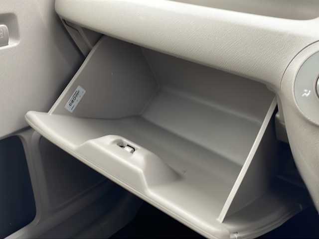 ホンダ ライフ G 岩手県 2011(平23)年 9万km ナイトホークブラックパール 純正ディスプレイオーディオ（６ＷＴ４）４ＷＤ　オートエアコン　パワーステアリング　パワーウィンドウ　電格ミラー　ドアバイザー　Ｂカメラ　純正フロアーマット