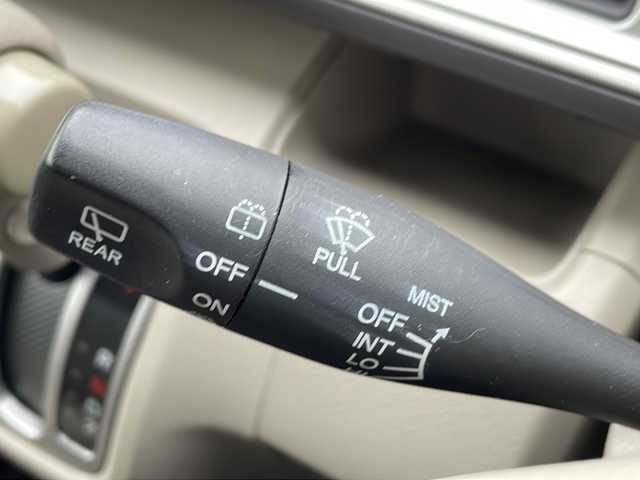 ホンダ ライフ G 岩手県 2011(平23)年 9万km ナイトホークブラックパール 純正ディスプレイオーディオ（６ＷＴ４）４ＷＤ　オートエアコン　パワーステアリング　パワーウィンドウ　電格ミラー　ドアバイザー　Ｂカメラ　純正フロアーマット