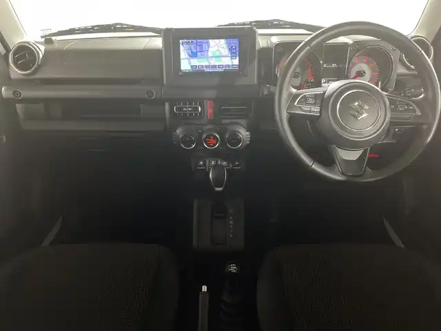 スズキ ジムニー XC 福岡県 2022(令4)年 2.5万km ピュアホワイトP 社外7型ナビ（AMFM/BT/iPod）/D/Nシートヒーター　/レーンキープアシスト　/アイドリングストップ　/ビルトインETC　/デュアルセンサーブレーキサポート　/横滑り防止装置　/衝突被害軽減システム　/クルーズコントロール