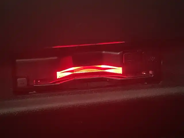 スズキ ジムニー XC 福岡県 2022(令4)年 2.5万km ピュアホワイトP 社外7型ナビ（AMFM/BT/iPod）/D/Nシートヒーター　/レーンキープアシスト　/アイドリングストップ　/ビルトインETC　/デュアルセンサーブレーキサポート　/横滑り防止装置　/衝突被害軽減システム　/クルーズコントロール