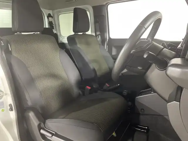 スズキ ジムニー XC 福岡県 2022(令4)年 2.5万km ピュアホワイトP 社外7型ナビ（AMFM/BT/iPod）/D/Nシートヒーター　/レーンキープアシスト　/アイドリングストップ　/ビルトインETC　/デュアルセンサーブレーキサポート　/横滑り防止装置　/衝突被害軽減システム　/クルーズコントロール