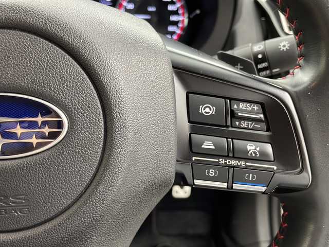 スバル レヴォーグ 1．6STIスポーツアイサイト 大阪府 2018(平30)年 3.9万km クリスタルホワイトP ４駆/純正８インチSDナビ　CN-LX840D/【BT/フルセグTV/DVD]/バックカメラ/左サイドカメラ/デジタルインナーミラー/ETC/BSM/衝突被害軽減システム/レーンキープアシスト/コーナーセンサー後ろ/アイドリングストップ/オートブレーキホールド/電子パーキングブレーキ/パワーシートD+N/シートヒーター/シートメモリ/パドルシフト/オートライト/純正１８インチAW/スペアキー