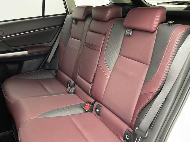 スバル レヴォーグ 1．6STIスポーツアイサイト 大阪府 2018(平30)年 3.9万km クリスタルホワイトP ４駆/純正８インチSDナビ　CN-LX840D/【BT/フルセグTV/DVD]/バックカメラ/左サイドカメラ/デジタルインナーミラー/ETC/BSM/衝突被害軽減システム/レーンキープアシスト/コーナーセンサー後ろ/アイドリングストップ/オートブレーキホールド/電子パーキングブレーキ/パワーシートD+N/シートヒーター/シートメモリ/パドルシフト/オートライト/純正１８インチAW/スペアキー