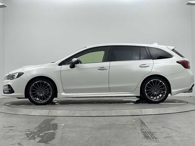 スバル レヴォーグ 1．6STIスポーツアイサイト 大阪府 2018(平30)年 3.9万km クリスタルホワイトP ４駆/純正８インチSDナビ　CN-LX840D/【BT/フルセグTV/DVD]/バックカメラ/左サイドカメラ/デジタルインナーミラー/ETC/BSM/衝突被害軽減システム/レーンキープアシスト/コーナーセンサー後ろ/アイドリングストップ/オートブレーキホールド/電子パーキングブレーキ/パワーシートD+N/シートヒーター/シートメモリ/パドルシフト/オートライト/純正１８インチAW/スペアキー