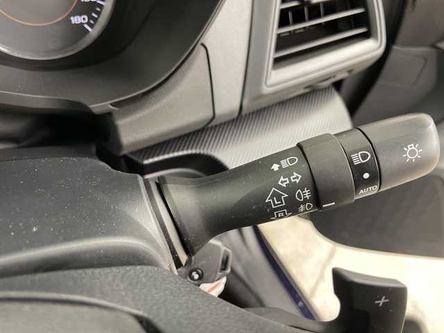 スバル インプレッサ ＸＶ 1．6i－L アイサイト 道央・札幌 2018(平30)年 2.7万km ダークブルーパール ・4WD/アイサイト/・衝突被害軽減ブレーキ/・追従クルーズコントロール/・純正メモリナビ/・CD/DVD/SD/フルセグTV/BT/・バックカメラ/・レーンキープアシスト/・オートライト/LEDライト/・ダウンヒルアシストコントロール/・パドルシフト/MTモード付AT/・前後ドライブレコーダー/・ETC