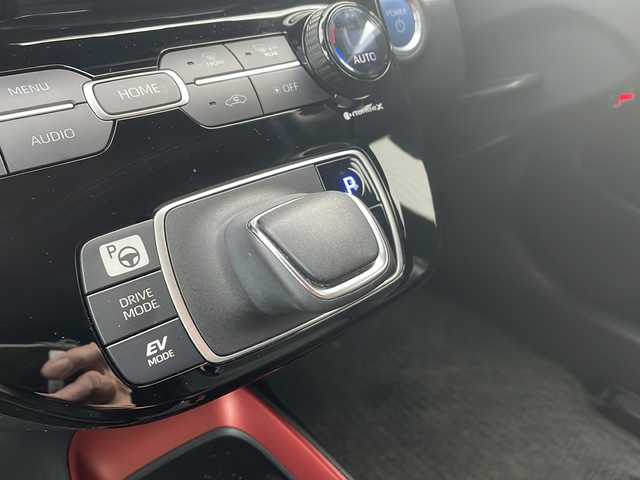 トヨタ アクア Z 三重県 2023(令5)年 4.9万km プラチナホワイトパールマイカ 純正ナビ /全周囲カメラ/BSM/ETC/パーキングアシスト/前席シートヒーター/AC100V /USB.タイプC給電/ステアリングヒーター/クルーズコントロール/レーンキープアシスト/LED/ハーフレザー /禁煙車