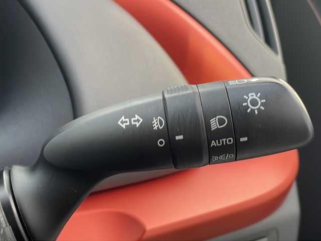 トヨタ アクア Z 三重県 2023(令5)年 4.9万km プラチナホワイトパールマイカ 純正ナビ /全周囲カメラ/BSM/ETC/パーキングアシスト/前席シートヒーター/AC100V /USB.タイプC給電/ステアリングヒーター/クルーズコントロール/レーンキープアシスト/LED/ハーフレザー /禁煙車