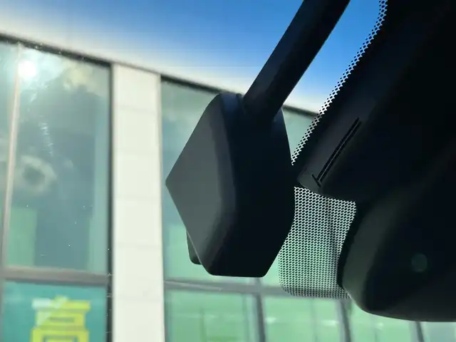 トヨタ クラウン ハイブリッド RS アドバンス 奈良県 2018(平30)年 5.4万km ホワイトパールクリスタルシャイン 純正ナビ/（フルセグ/BT/CD/DVD）/レーダークルーズコントロール/パドルシフト/アラウンドビューモニター/ブラインドスポットモニター/プリクラッシュセーフティ/前後コーナーセンサー/パーキングアシスト/レーンキープアシスト/電動リアゲート/レザーシート（ブラック）/運転席メモリーシート/前席パワーシート/前席シートヒーター/エアーシート/ステアリングヒーター/運転席パワーイージーアクセスシステム/前方ドライブレコーダー/ETC/純正18インチAW