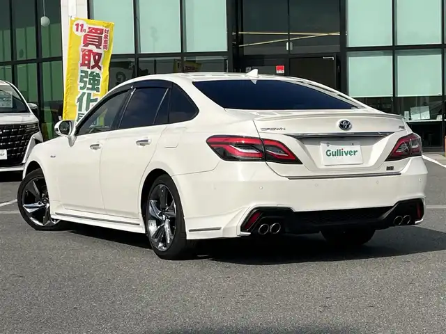 トヨタ クラウン ハイブリッド RS アドバンス 奈良県 2018(平30)年 5.4万km ホワイトパールクリスタルシャイン 純正ナビ/（フルセグ/BT/CD/DVD）/レーダークルーズコントロール/パドルシフト/アラウンドビューモニター/ブラインドスポットモニター/プリクラッシュセーフティ/前後コーナーセンサー/パーキングアシスト/レーンキープアシスト/電動リアゲート/レザーシート（ブラック）/運転席メモリーシート/前席パワーシート/前席シートヒーター/エアーシート/ステアリングヒーター/運転席パワーイージーアクセスシステム/前方ドライブレコーダー/ETC/純正18インチAW