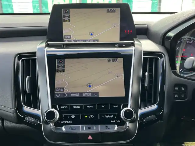 トヨタ クラウン ハイブリッド RS アドバンス 奈良県 2018(平30)年 5.4万km ホワイトパールクリスタルシャイン 純正ナビ/（フルセグ/BT/CD/DVD）/レーダークルーズコントロール/パドルシフト/アラウンドビューモニター/ブラインドスポットモニター/プリクラッシュセーフティ/前後コーナーセンサー/パーキングアシスト/レーンキープアシスト/電動リアゲート/レザーシート（ブラック）/運転席メモリーシート/前席パワーシート/前席シートヒーター/エアーシート/ステアリングヒーター/運転席パワーイージーアクセスシステム/前方ドライブレコーダー/ETC/純正18インチAW