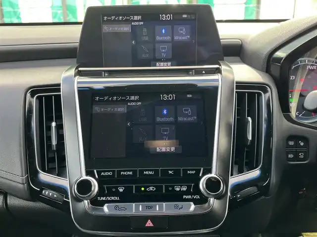 トヨタ クラウン ハイブリッド RS アドバンス 奈良県 2018(平30)年 5.4万km ホワイトパールクリスタルシャイン 純正ナビ/（フルセグ/BT/CD/DVD）/レーダークルーズコントロール/パドルシフト/アラウンドビューモニター/ブラインドスポットモニター/プリクラッシュセーフティ/前後コーナーセンサー/パーキングアシスト/レーンキープアシスト/電動リアゲート/レザーシート（ブラック）/運転席メモリーシート/前席パワーシート/前席シートヒーター/エアーシート/ステアリングヒーター/運転席パワーイージーアクセスシステム/前方ドライブレコーダー/ETC/純正18インチAW