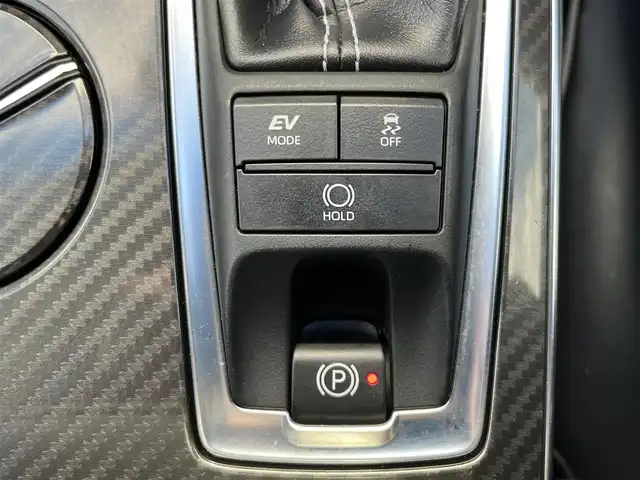 トヨタ クラウン ハイブリッド RS アドバンス 奈良県 2018(平30)年 5.4万km ホワイトパールクリスタルシャイン 純正ナビ/（フルセグ/BT/CD/DVD）/レーダークルーズコントロール/パドルシフト/アラウンドビューモニター/ブラインドスポットモニター/プリクラッシュセーフティ/前後コーナーセンサー/パーキングアシスト/レーンキープアシスト/電動リアゲート/レザーシート（ブラック）/運転席メモリーシート/前席パワーシート/前席シートヒーター/エアーシート/ステアリングヒーター/運転席パワーイージーアクセスシステム/前方ドライブレコーダー/ETC/純正18インチAW