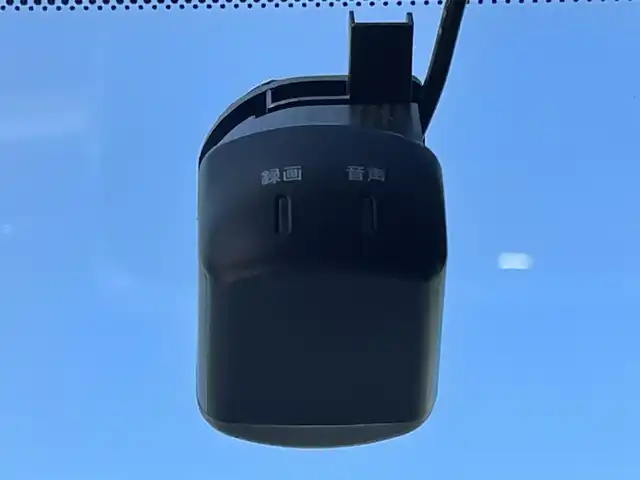 日産 セレナ e－パワー ハイウェイスター V 兵庫県 2021(令3)年 4.4万km パール 純正10インチナビ　/両側パワースライドドア/プロパイロット/Bluetooth接続/アラウンドビューモニター/前方ドライブレコーダー/ビルトインETC/USB入力端子/ブラインドスポットモニター/純正フロアマット/純正アルミホイール/CD/DVD/デジタルインナーミラー