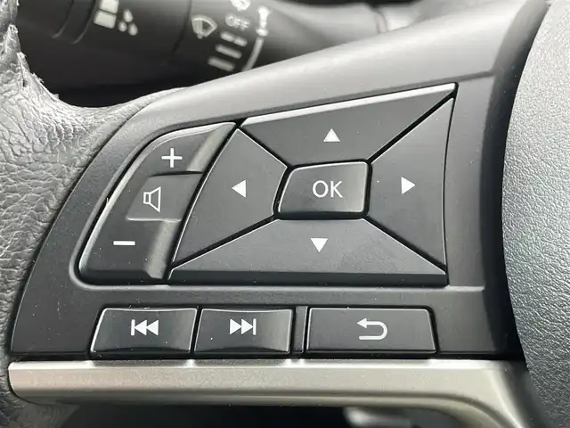 日産 セレナ e－パワー ハイウェイスター V 兵庫県 2021(令3)年 4.4万km パール 純正10インチナビ　/両側パワースライドドア/プロパイロット/Bluetooth接続/アラウンドビューモニター/前方ドライブレコーダー/ビルトインETC/USB入力端子/ブラインドスポットモニター/純正フロアマット/純正アルミホイール/CD/DVD/デジタルインナーミラー