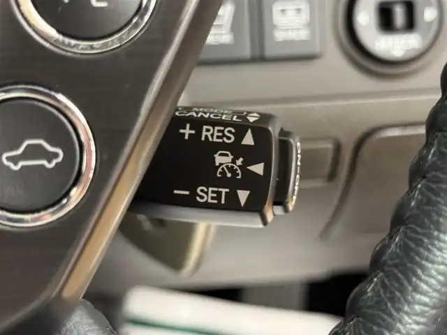 トヨタ クラウン ハイブリッド 群馬県 2009(平21)年 6.9万km ホワイトパールクリスタルシャイン サンルーフ/純正HDDナビ/　　フルセグ/BT/CD/DVD/    AM/FM/MD/HDD/AUX/バックカメラ/クルーズコントロール/リヤスポイラー/全席パワーシート/全席シートヒーター/前席エアーシート/オートLEDヘッドライト/フォグランプ/純正18AW/純正フロアマット/ビルドインETC