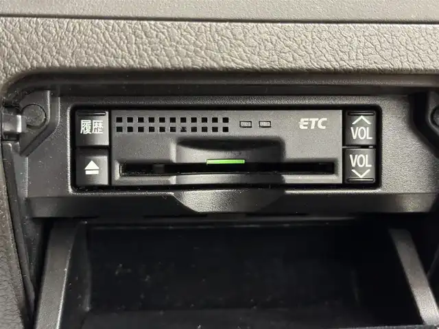 トヨタ クラウン ハイブリッド 群馬県 2009(平21)年 6.9万km ホワイトパールクリスタルシャイン サンルーフ/純正HDDナビ/　　フルセグ/BT/CD/DVD/    AM/FM/MD/HDD/AUX/バックカメラ/クルーズコントロール/リヤスポイラー/全席パワーシート/全席シートヒーター/前席エアーシート/オートLEDヘッドライト/フォグランプ/純正18AW/純正フロアマット/ビルドインETC