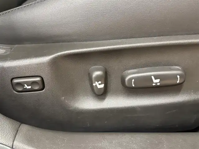 トヨタ クラウン ハイブリッド 群馬県 2009(平21)年 6.9万km ホワイトパールクリスタルシャイン サンルーフ/純正HDDナビ/　　フルセグ/BT/CD/DVD/    AM/FM/MD/HDD/AUX/バックカメラ/クルーズコントロール/リヤスポイラー/全席パワーシート/全席シートヒーター/前席エアーシート/オートLEDヘッドライト/フォグランプ/純正18AW/純正フロアマット/ビルドインETC