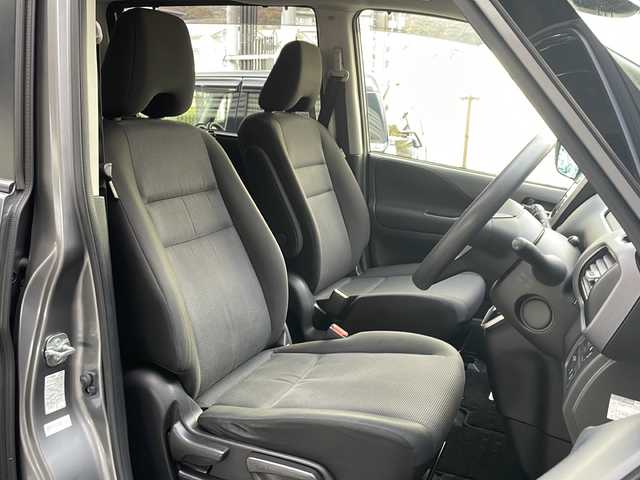 日産 セレナ X V 広島県 2019(令1)年 7.3万km ダークメタルグレー セーフティパックB/オートデュアルエアコン/エマージェンシーブレーキ/車線逸脱警報/踏み間違え防止/標識認識機能/速度標識認識/BSM/コーナーセンサー/プロパイロット/パーキングアシスト/純正10インチナビ/・フルセグ/CD/DVD/SD/Blu-ray/Bluetooth/アラウンドビューモニター/両側パワースライドドア/ステアリングスイッチ/電動パーキングブレーキ/ブレーキホールド/純正フロアマット/純正ドアバイザー/オートライト/スマートキー/プッシュスタート/ETC/W+サイド+カーテンエアバック