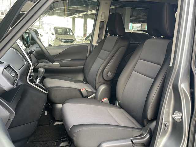 日産 セレナ X V 広島県 2019(令1)年 7.3万km ダークメタルグレー セーフティパックB/オートデュアルエアコン/エマージェンシーブレーキ/車線逸脱警報/踏み間違え防止/標識認識機能/速度標識認識/BSM/コーナーセンサー/プロパイロット/パーキングアシスト/純正10インチナビ/・フルセグ/CD/DVD/SD/Blu-ray/Bluetooth/アラウンドビューモニター/両側パワースライドドア/ステアリングスイッチ/電動パーキングブレーキ/ブレーキホールド/純正フロアマット/純正ドアバイザー/オートライト/スマートキー/プッシュスタート/ETC/W+サイド+カーテンエアバック